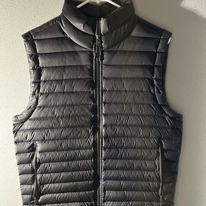 The North Face Vest! Unisex, size Medium!